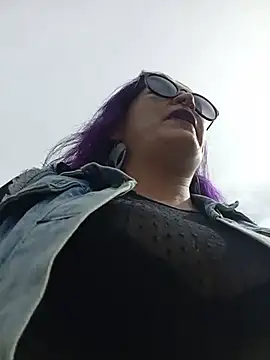 sophie banger online show from 3, 4, 2026