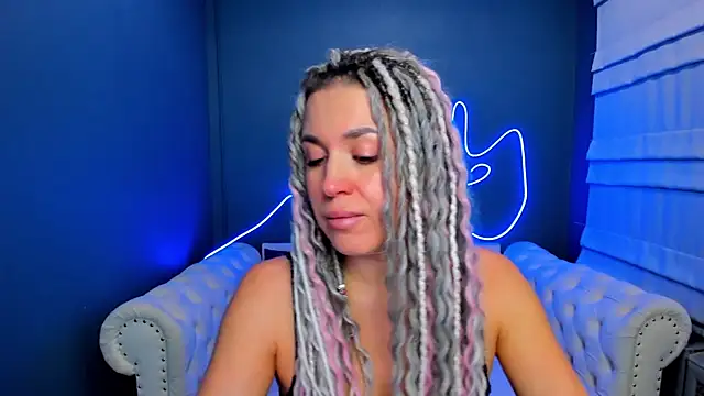 Snapshot of rock_n_roxy chatting on 14, 1, 2026 rock n roxy online show from 14, 1, 2026