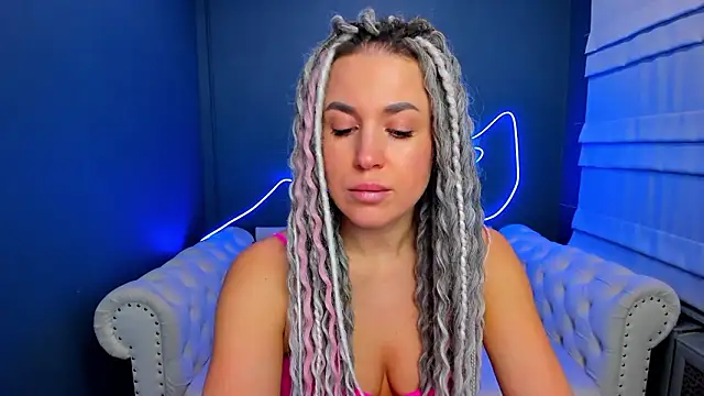 Snapshot of rock_n_roxy chatting on 17, 1, 2026 rock n roxy online show from 17, 1, 2026