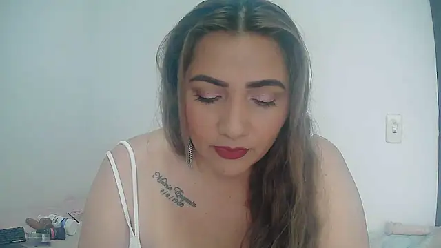 Snapshot of Paula-Harrison chatting on 21, 12, 2024 Paula-Harrison online show from 21, 12, 2024