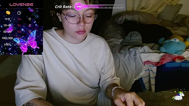 TRIXIE TANG28 online show from 20, 12, 2025