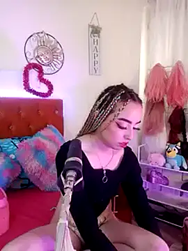 Snapshot of Yennastone chatting on 2, 1, 2025 Yennastone online show from 2, 1, 2025