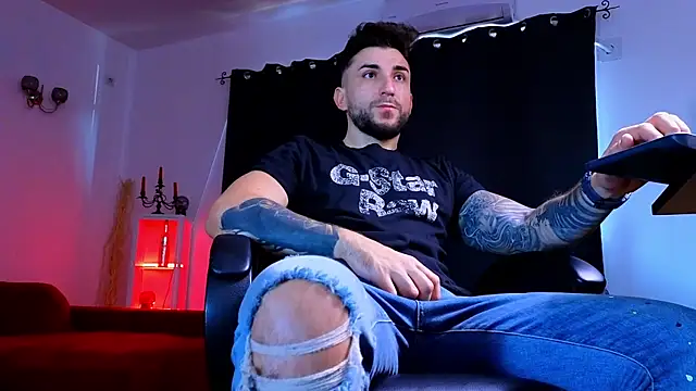 MightyAaron66 online show from 10, 10, 2025