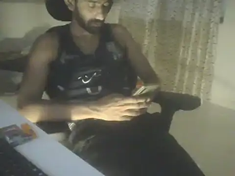 Snapshot of dominanthubby chatting on 12, 12, 2024 dominanthubby online show from 12, 12, 2024