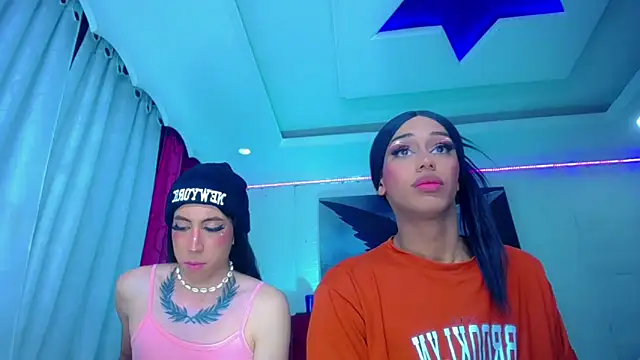 NahomiCamper online show from 11, 10, 2025