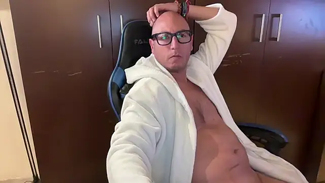 Snapshot of alanan881 chatting on 26, 11, 2025 alanan881 online show from 26, 11, 2025