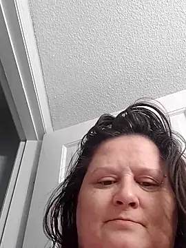 Snapshot of staceysmomfow chatting on 3, 1, 2025 staceysmomfow online show from 3, 1, 2025
