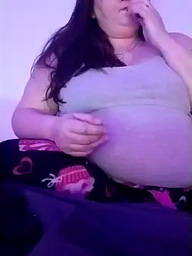 Snapshot of staceysmomfow chatting on 11, 1, 2025 staceysmomfow online show from 11, 1, 2025