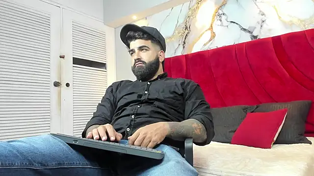 Lyon vach online show from 13, 4, 2026