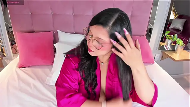 Snapshot of ArticaBelle chatting on 25, 11, 2025 ArticaBelle online show from 25, 11, 2025