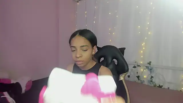 Abigail Wilson  online show from 31, 1, 2025