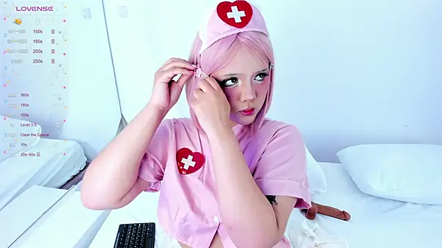 Snapshot of NanaOsaky chatting on 26, 2, 2025 NanaOsaky online show from 26, 2, 2025