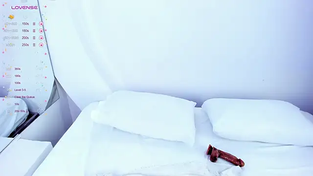 Snapshot of NanaOsaky chatting on 10, 3, 2025 NanaOsaky online show from 10, 3, 2025