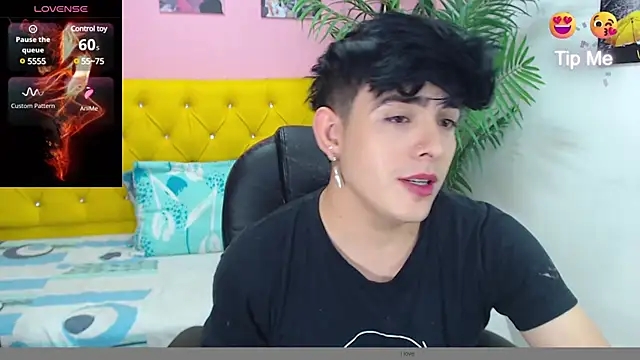 nolan twink1 online show from 18, 2, 2025