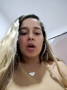 LaurenWelly  online show from 1, 3, 2025