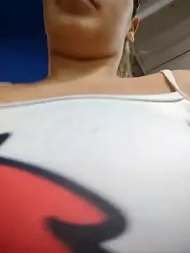 LaurenWelly  online show from 19, 11, 2025