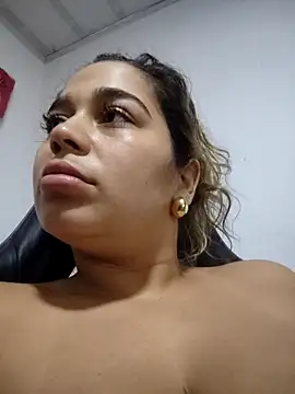 LaurenWelly  online show from 1, 3, 2026