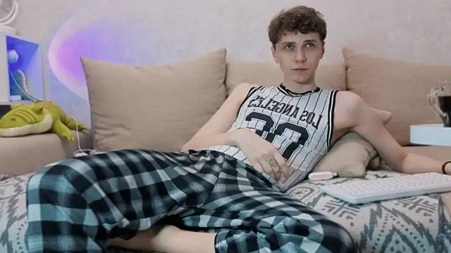 Snapshot of aqualidolly chatting on 9, 12, 2024 aqualidolly online show from 9, 12, 2024