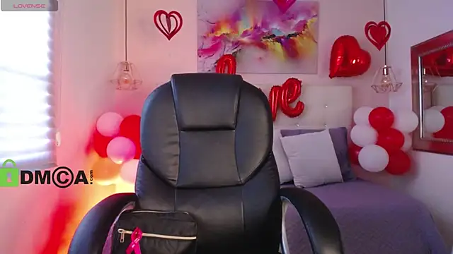 Cristal  adams online show from 13, 2, 2025