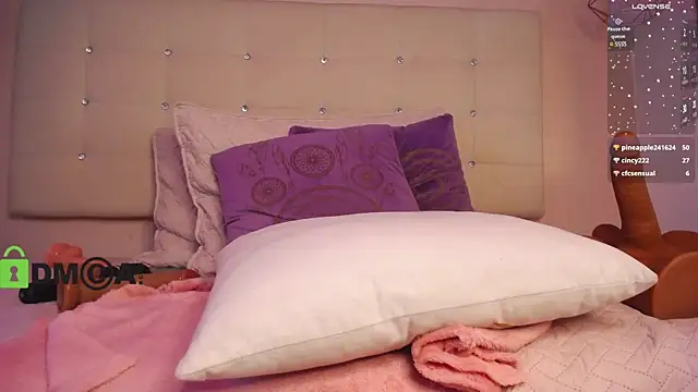 Cristal  adams online show from 4, 3, 2025