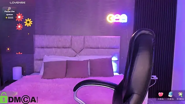 Cristal  adams online show from 6, 11, 2025