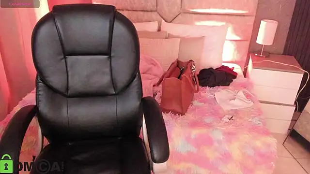 Cristal  adams online show from 20, 2, 2026