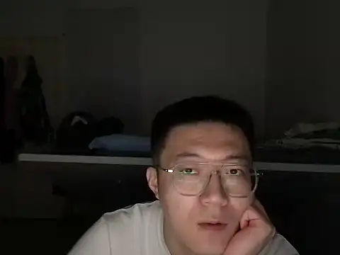 wang930115 online show from 4, 12, 2024