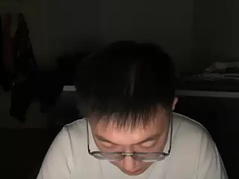 wang930115 online show from 4, 12, 2024