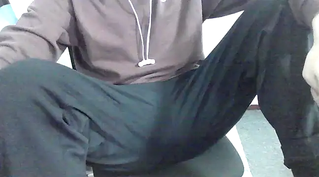 wang930115 online show from 6, 1, 2025