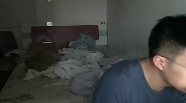 wang930115 online show from 10, 1, 2025