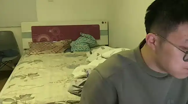 wang930115 online show from 10, 1, 2025