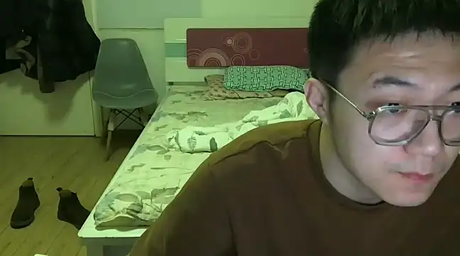 wang930115 online show from 24, 1, 2025