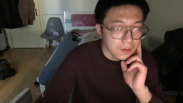 wang930115 online show from 13, 2, 2025