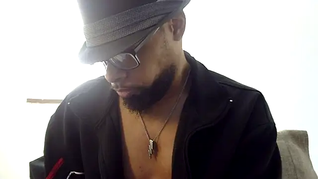 Snapshot of WhiskeyWood_DuhGOD chatting on 10, 10, 2025 WhiskeyWood DuhGOD online show from 10, 10, 2025