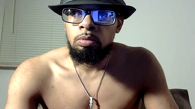 Snapshot of WhiskeyWood_DuhGOD chatting on 19, 10, 2025 WhiskeyWood DuhGOD online show from 19, 10, 2025