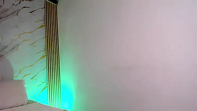 Snapshot of coralcarter1 chatting on 14, 11, 2025 coralcarter1 online show from 14, 11, 2025