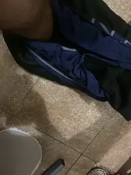 Snapshot of alex-riadh chatting on 3, 3, 2025 alex-riadh online show from 3, 3, 2025