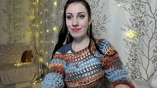 Snapshot of Mary0Lou chatting on 5, 12, 2024 Mary0Lou online show from 5, 12, 2024