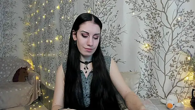 Snapshot of Mary0Lou chatting on 6, 12, 2024 Mary0Lou online show from 6, 12, 2024