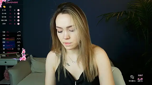 Evia r0se online show from 6, 12, 2024