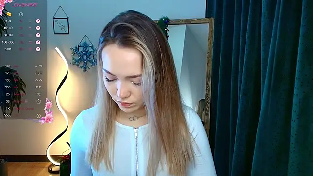 Evia r0se online show from 21, 12, 2024