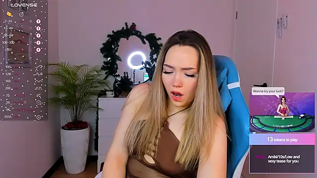 Evia r0se online show from 29, 12, 2024