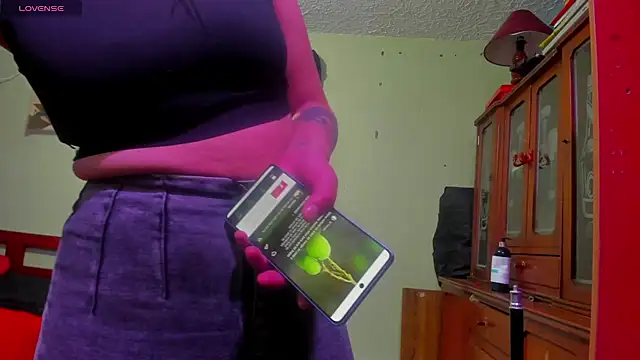 Snapshot of ANEVANS2 chatting on 4, 8, 2026 ANEVANS2 online show from 4, 8, 2026
