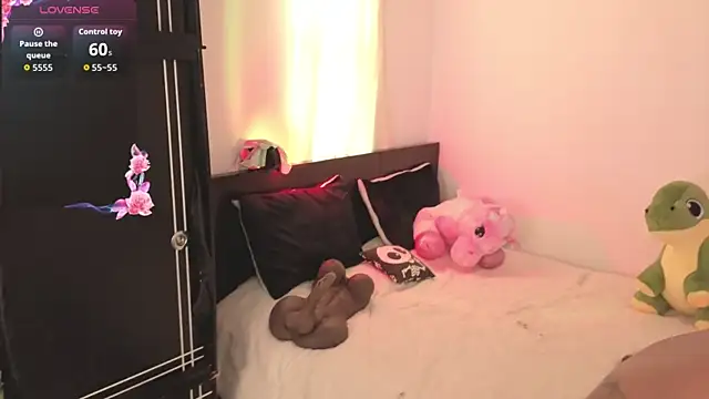 amy nicolee online show from 23, 10, 2025