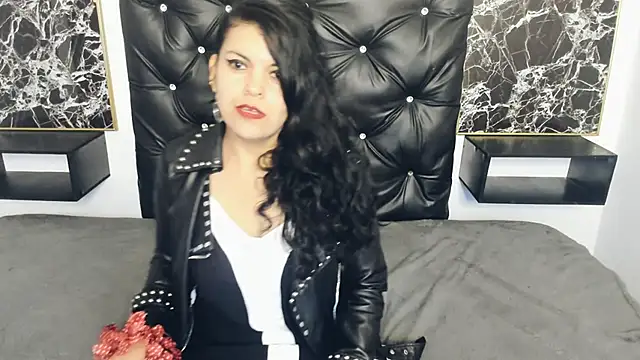 Snapshot of scarlett_w0lf chatting on 29, 1, 2025 scarlett w0lf online show from 29, 1, 2025
