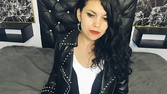 Snapshot of scarlett_w0lf chatting on 29, 1, 2025 scarlett w0lf online show from 29, 1, 2025