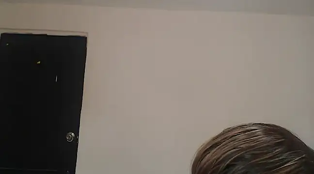 Snapshot of SusanLeroy chatting on 28, 2, 2025 SusanLeroy online show from 28, 2, 2025