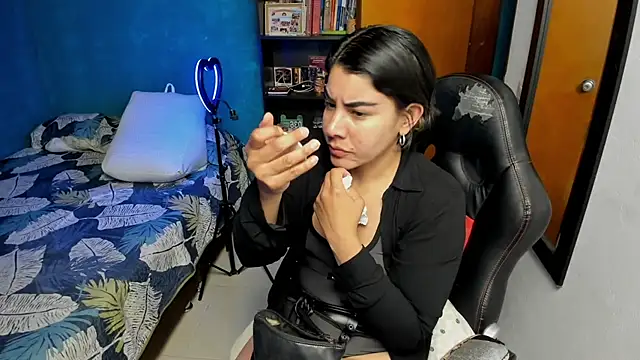 Snapshot of peanut_tangerine chatting on 15, 10, 2025 peanut tangerine online show from 15, 10, 2025