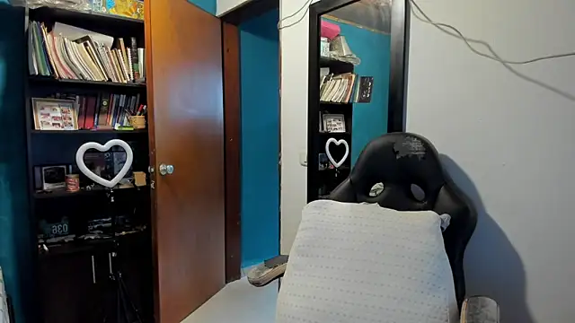 Snapshot of peanut_tangerine chatting on 9, 11, 2025 peanut tangerine online show from 9, 11, 2025