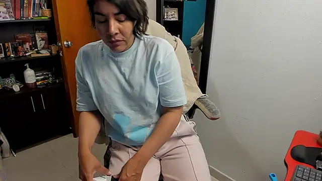 Snapshot of peanut_tangerine chatting on 2, 12, 2025 peanut tangerine online show from 2, 12, 2025